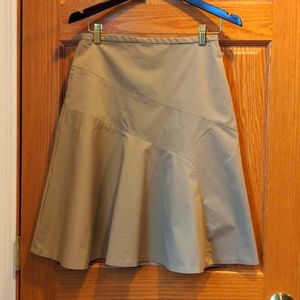 Gap khaki skirt women's size 2